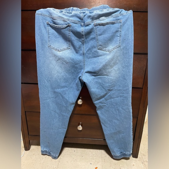 SOLD - Picture 2 of 4